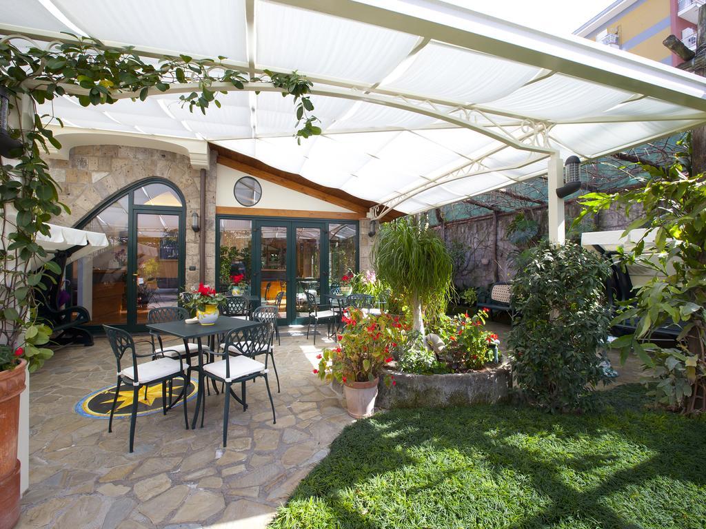 Relais Villa Angiolina Sorrento Exterior foto