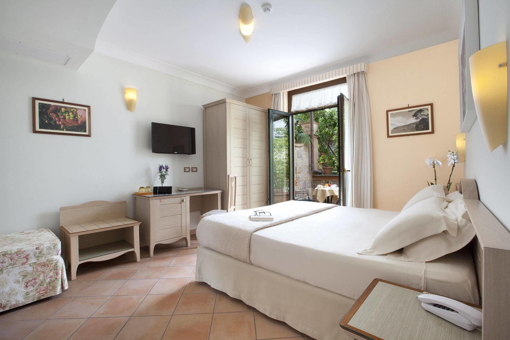 Relais Villa Angiolina Sorrento Exterior foto